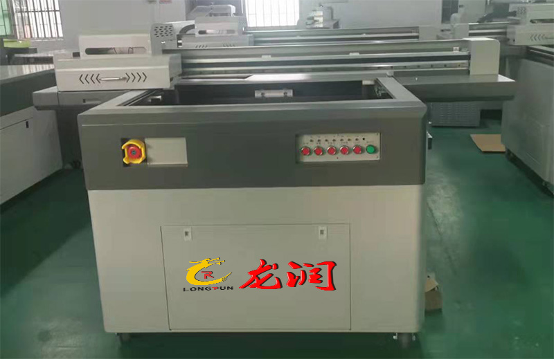 龍潤(rùn)uv打印機(jī)9060小型打印機(jī)實(shí)拍圖片 龍潤(rùn)uv打印機(jī)9060小型打印機(jī)實(shí)拍圖片